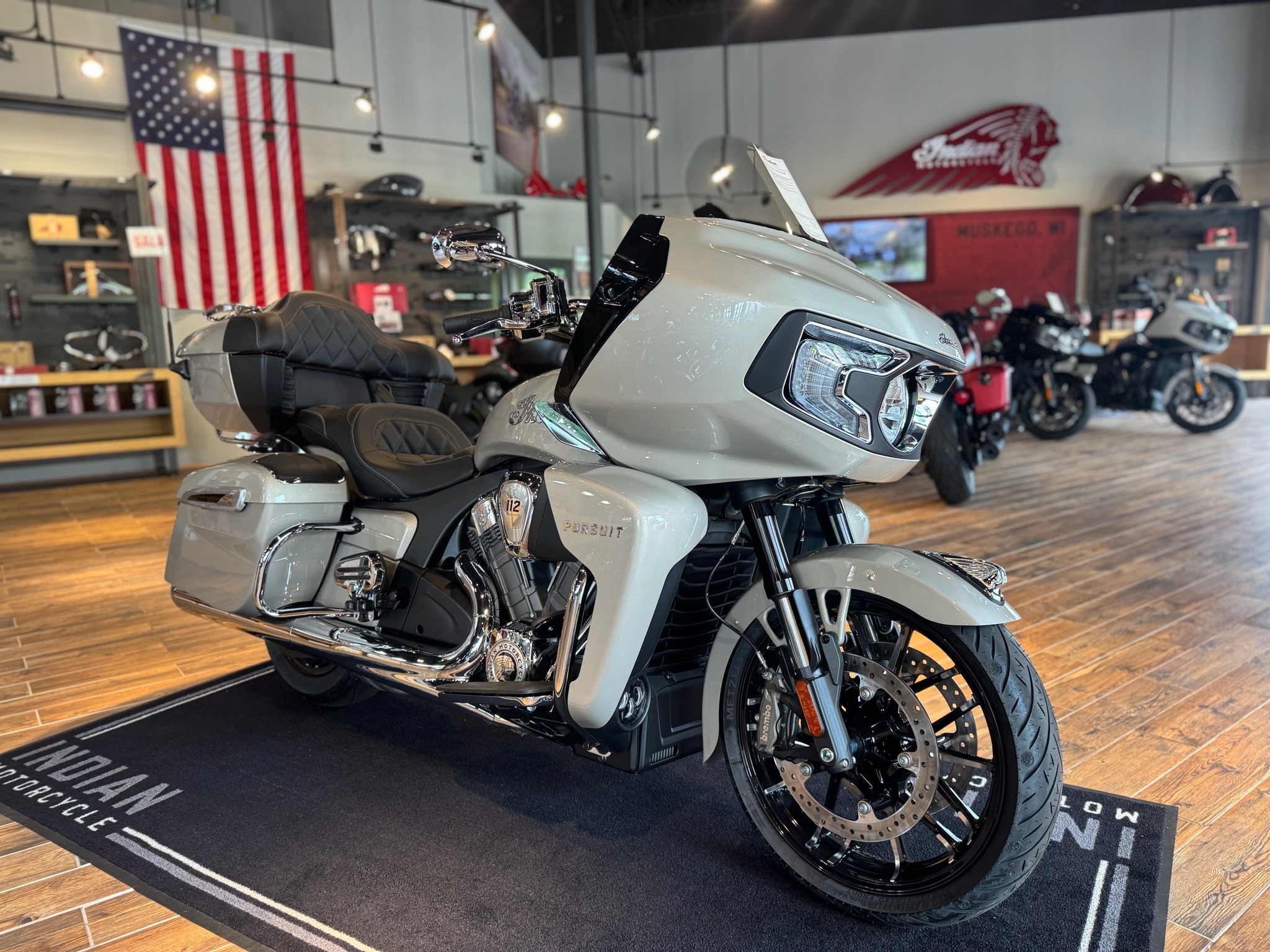 2026 Indian Motorcycle Pursuit® Limited® with 112 and Powerband Audio Package LIMITED WITH POWERBAND AUDIO PACKAGE in Muskego, WI