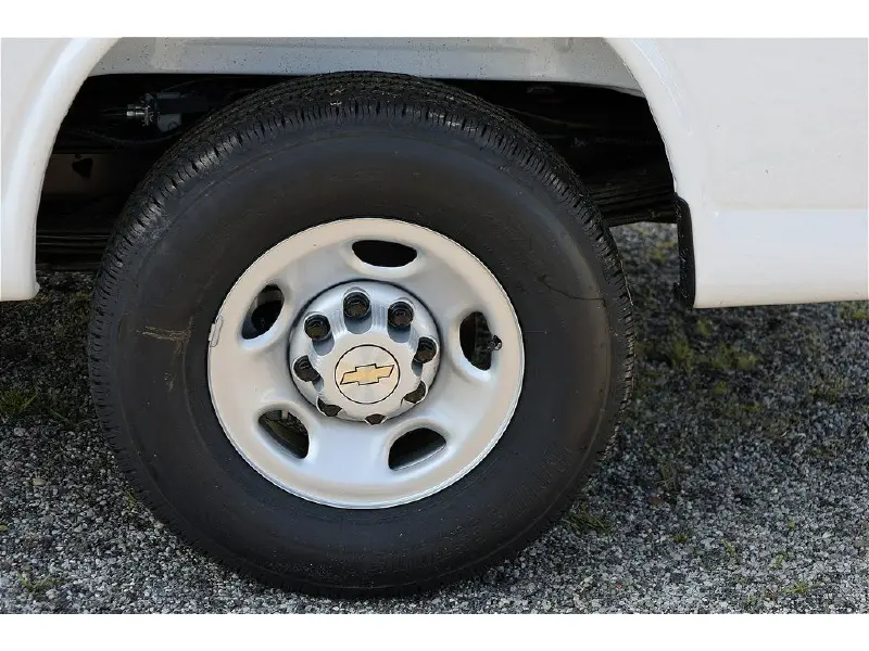 2025 CHEVROLET Express 3500