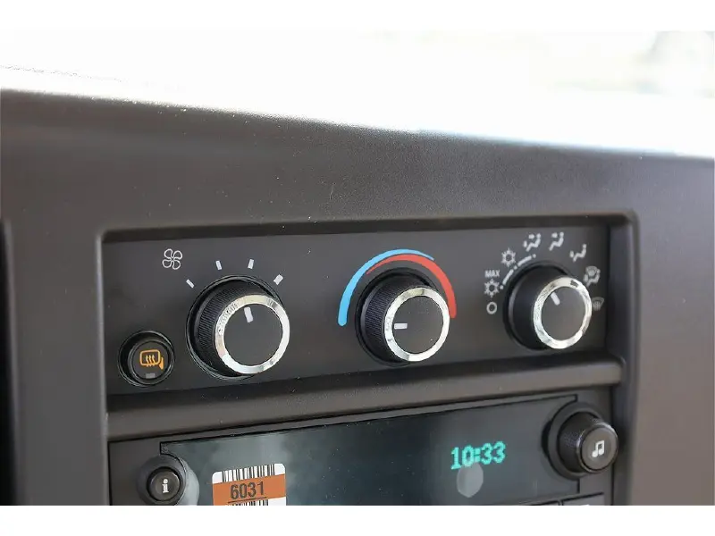 2025 CHEVROLET Express 3500