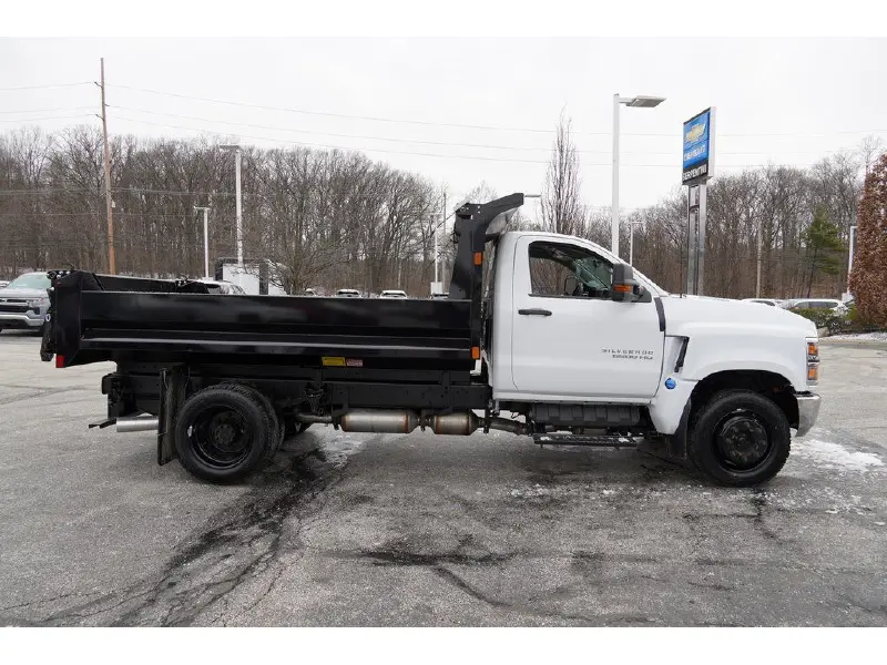 2024 CHEVROLET Silverado 6500HD