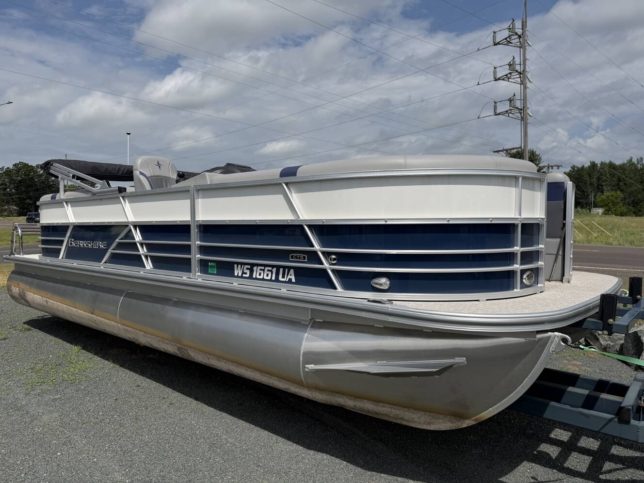 A photo of this 2023 Berkshire 24RFX CTS