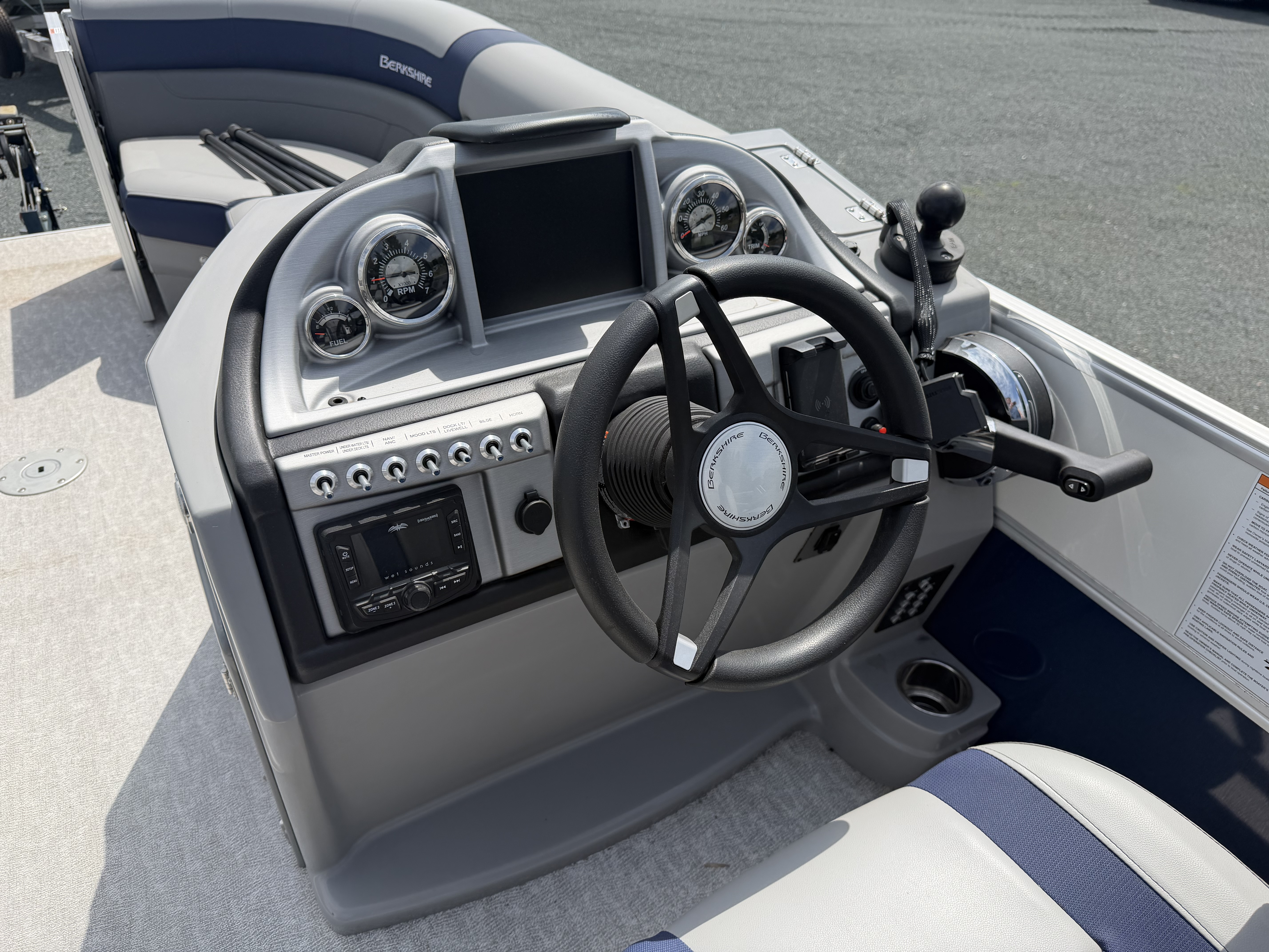 2023 Berkshire 24RFX CTS in siren WI