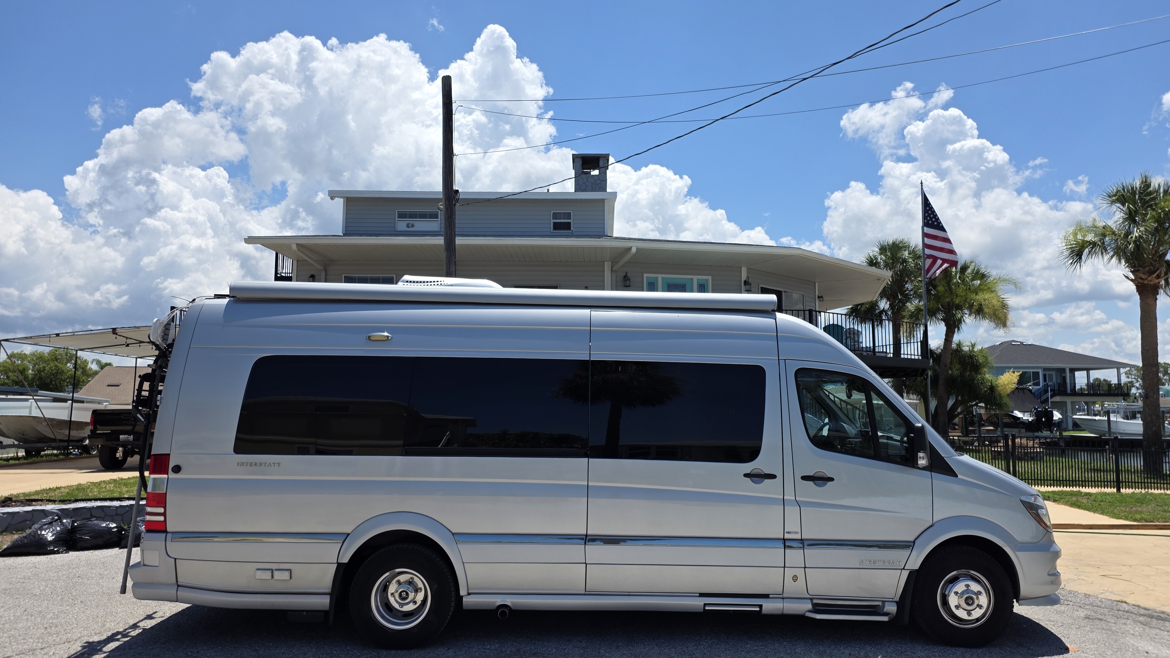 2017 Airstream INTERSTATE 24 GRAND TOUR EXT in hudson FL