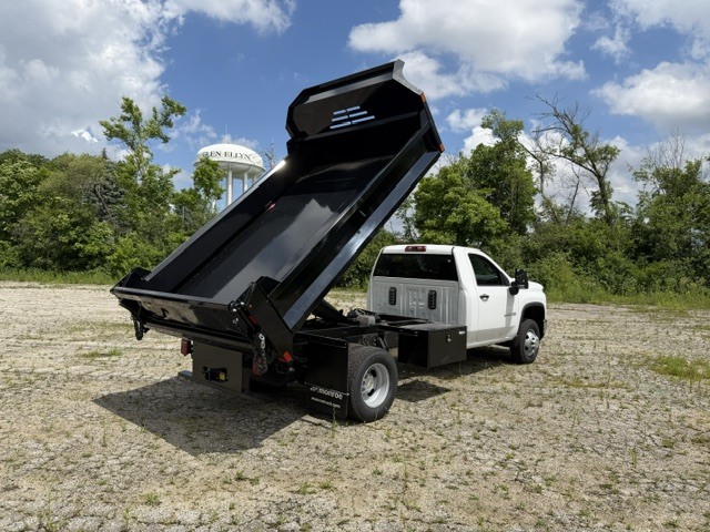 2026 CHEVROLET SILVERADO 3500HD in Glen Ellyn, IL