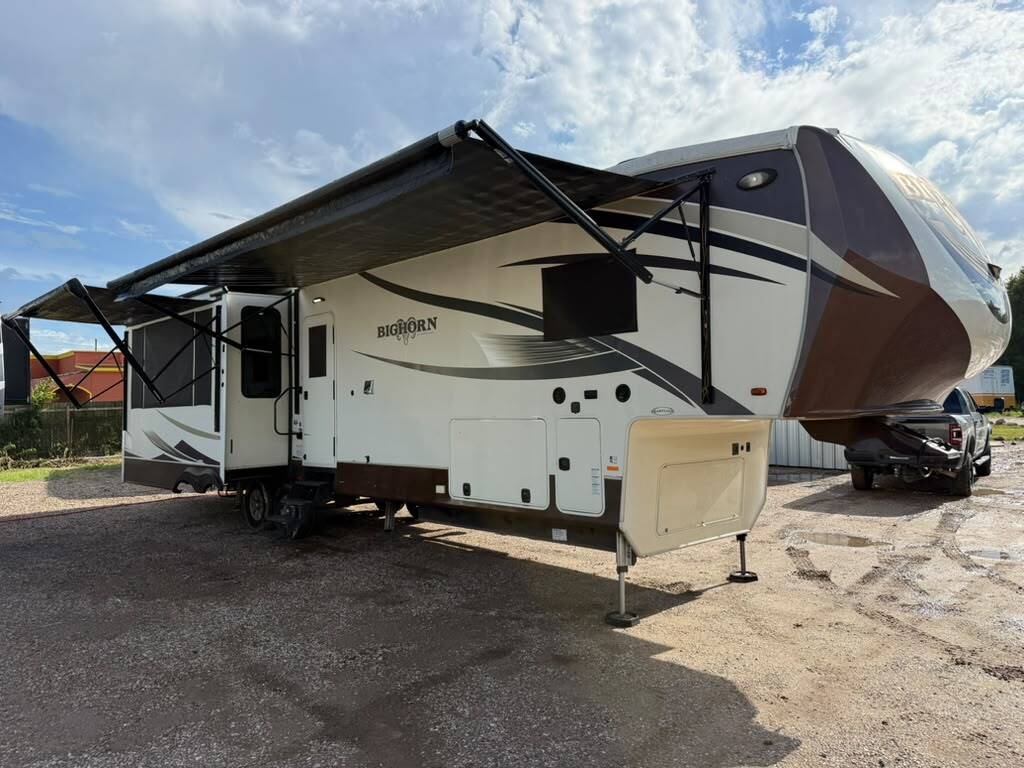 2017 Heartland BIGHORN 3760EL in porter TX
