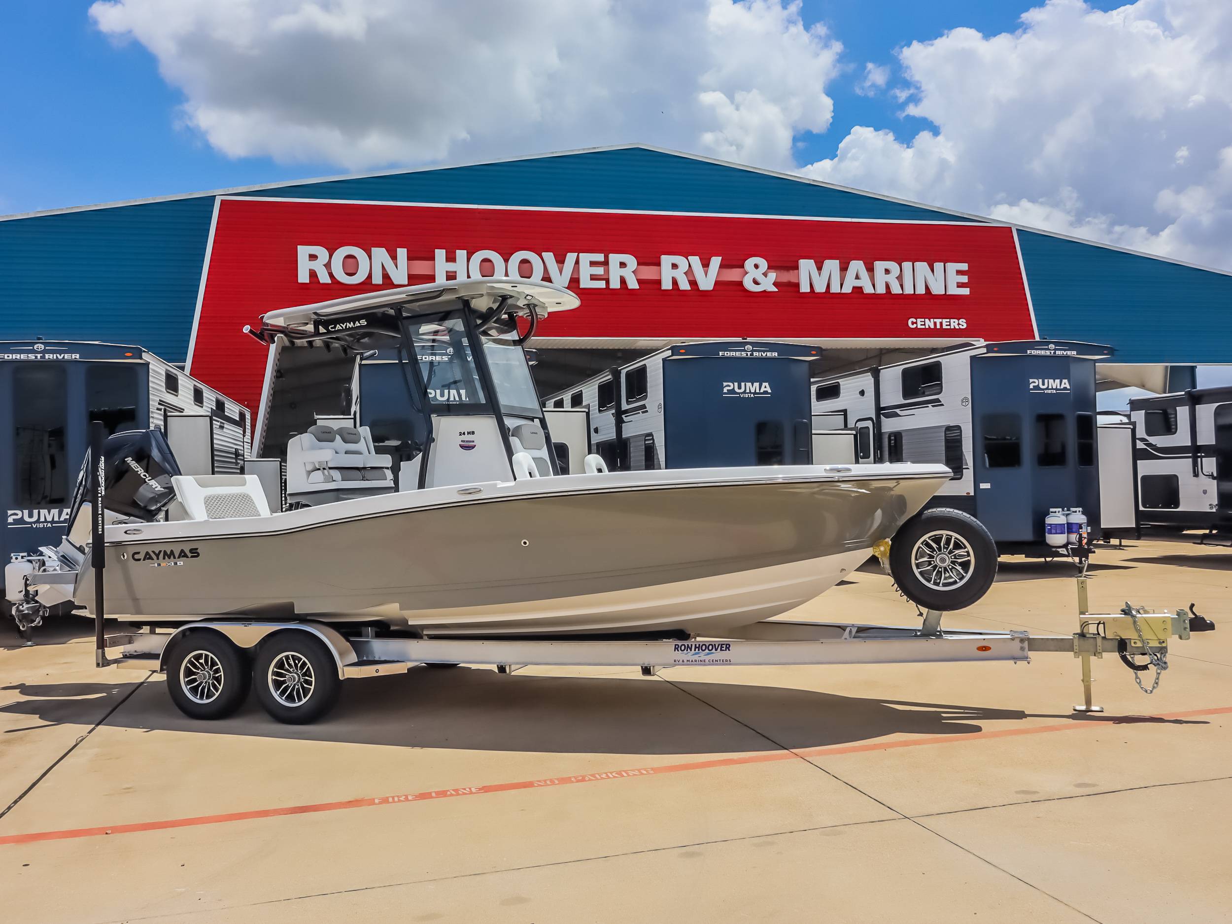 2026 Caymas 24 HB Bay Boat boat