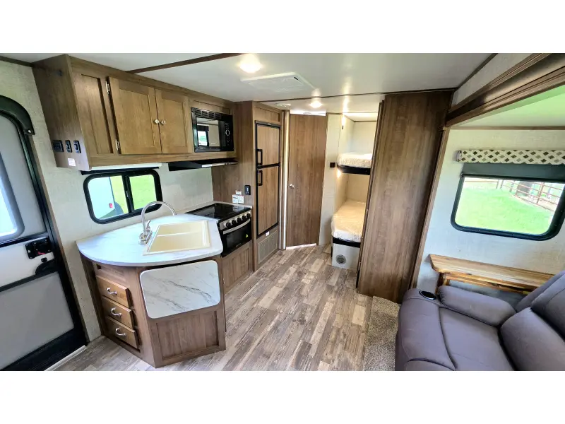 2020 Gulf Stream STREAMLITE 25BHS