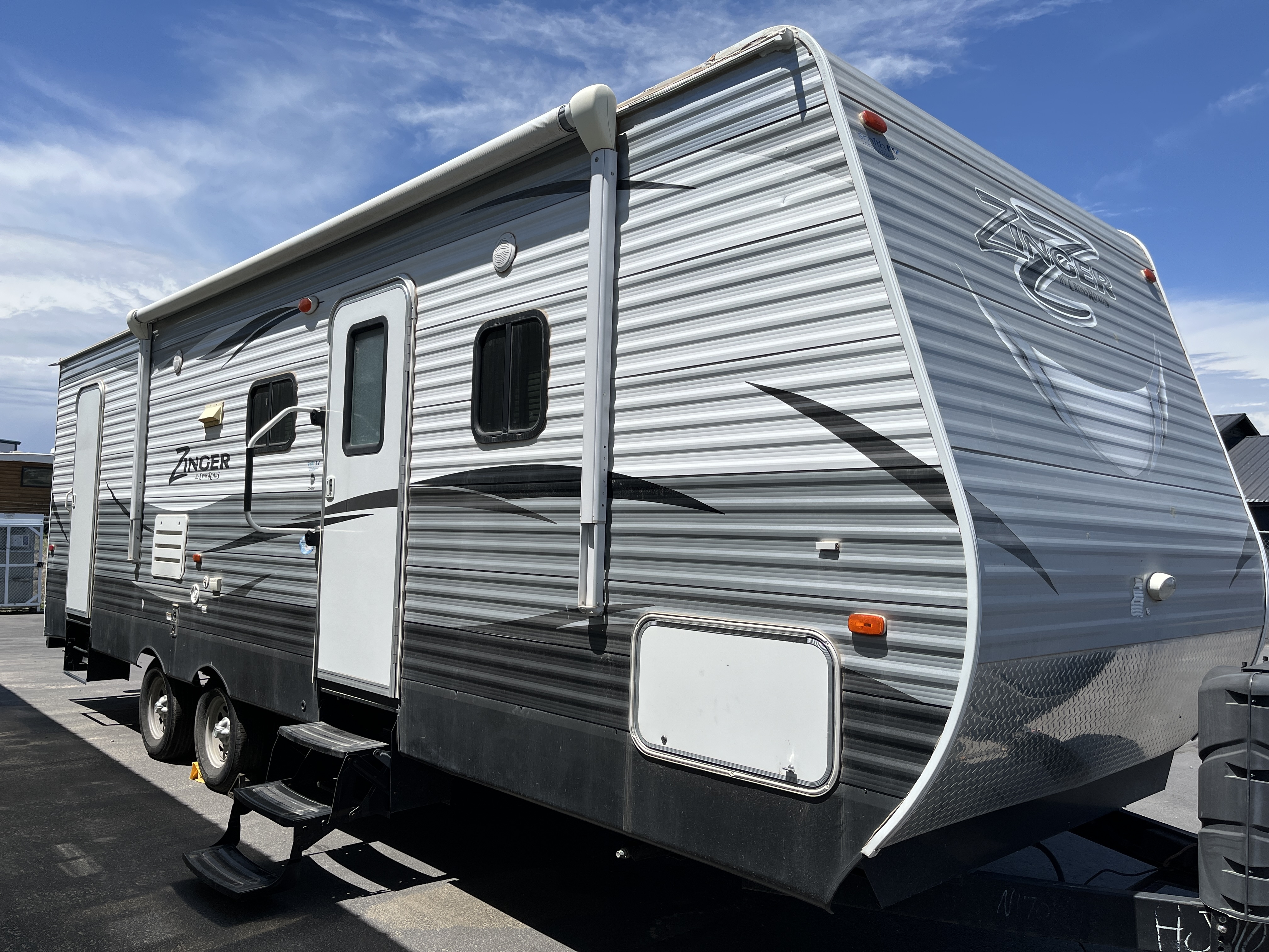 2017 Crossroads ZINGER 25BH RV