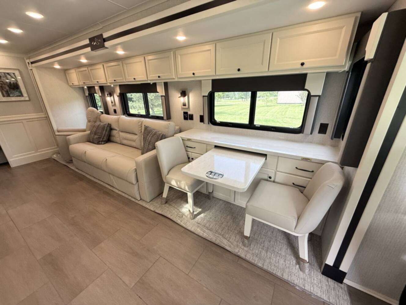 A photo of this 2026 Tiffin Motorhomes ALLEGRO OPEN ROAD 36LA