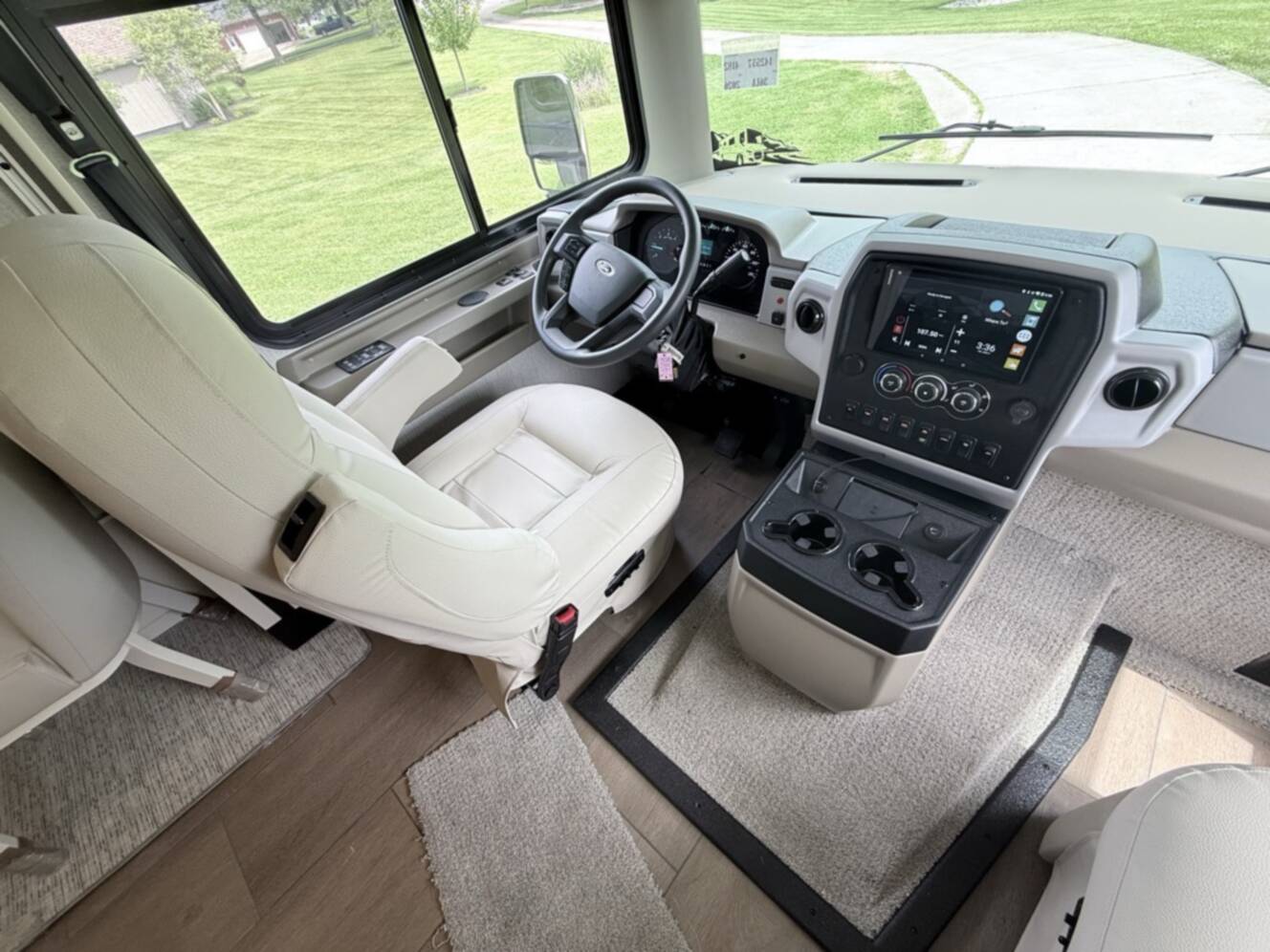 A photo of this 2026 Tiffin Motorhomes ALLEGRO OPEN ROAD 36LA