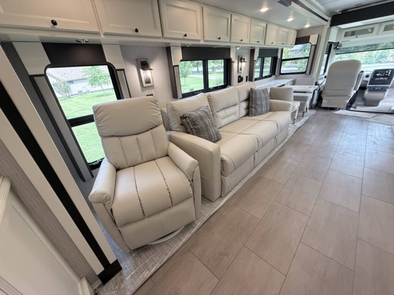 A photo of this 2026 Tiffin Motorhomes ALLEGRO OPEN ROAD 36LA
