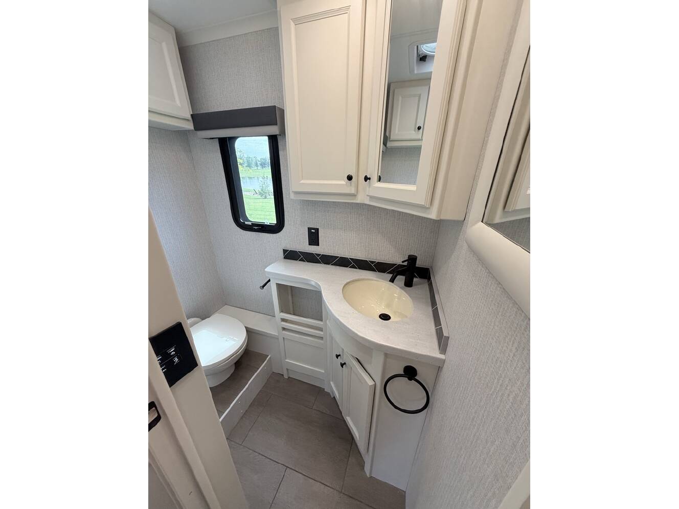 A photo of this 2026 Tiffin Motorhomes ALLEGRO OPEN ROAD 36LA