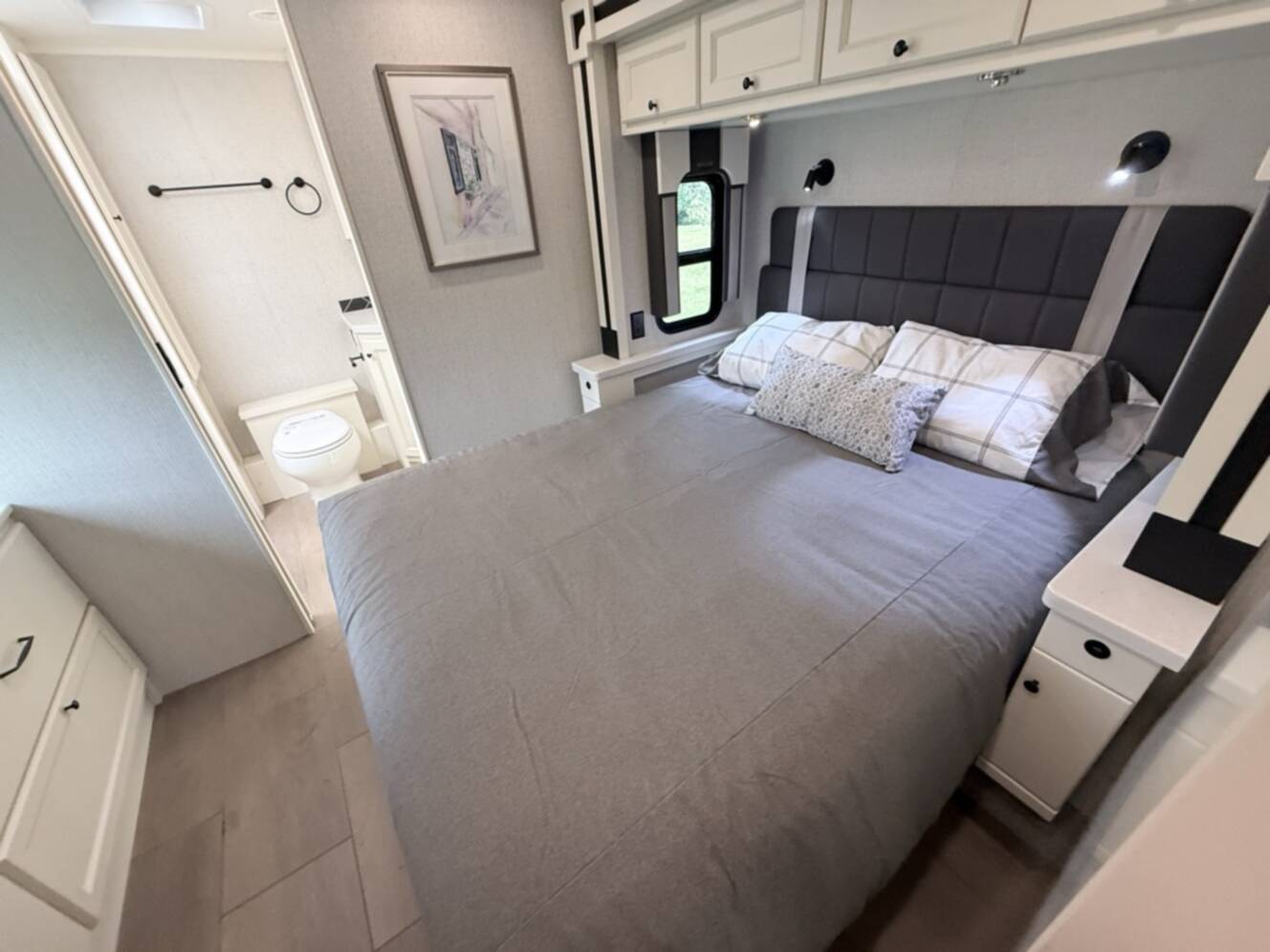 A photo of this 2026 Tiffin Motorhomes ALLEGRO OPEN ROAD 36LA