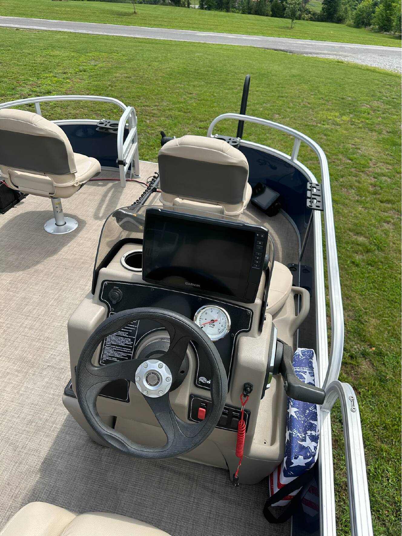 A photo of this 2025 Sun Tracker Bass Buggy 16 Xl Select