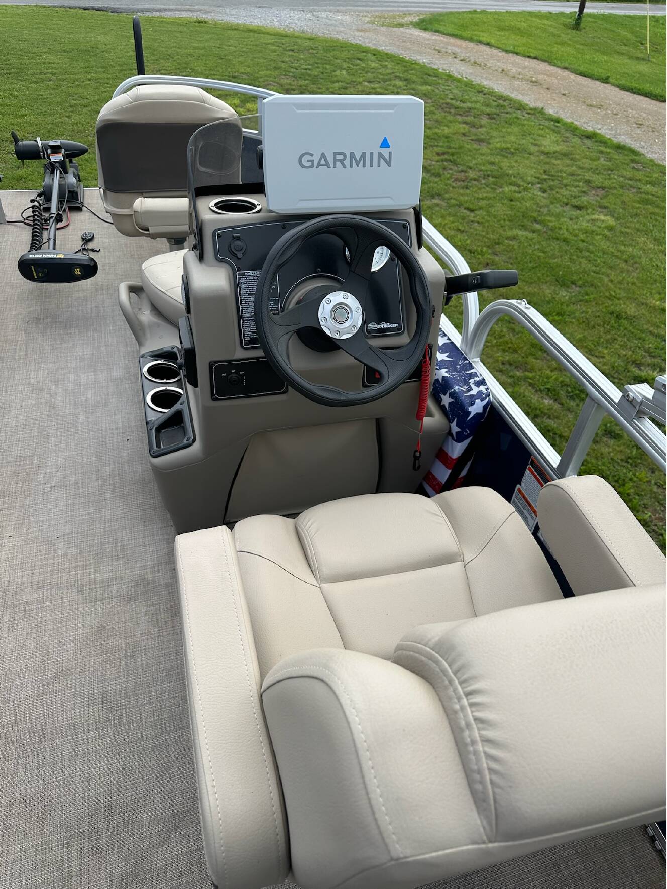 A photo of this 2025 Sun Tracker Bass Buggy 16 Xl Select