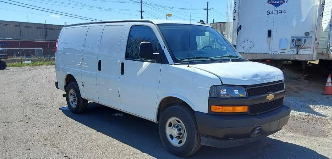 2022 CHEVROLET EXPRESS 2500 in Miami, FL