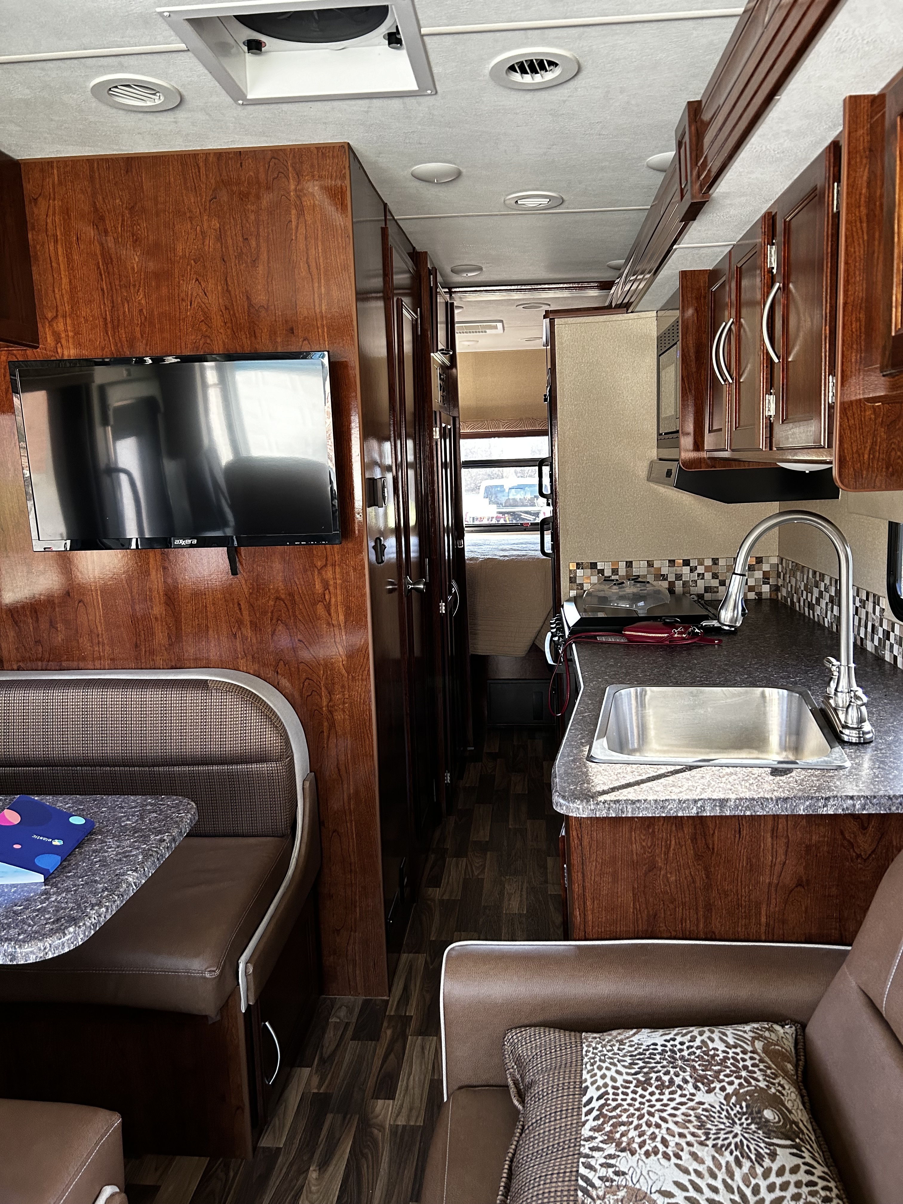 2018 Coachmen PURSUIT PRECISION 29SS in stanwood WA