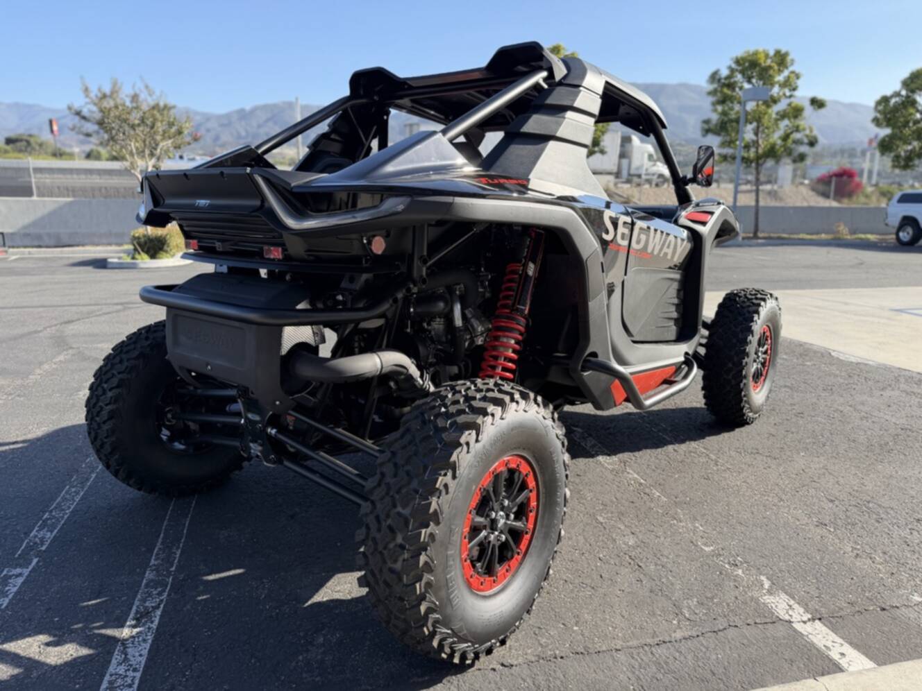A photo of this 2026 Segway SUPER VILLAIN