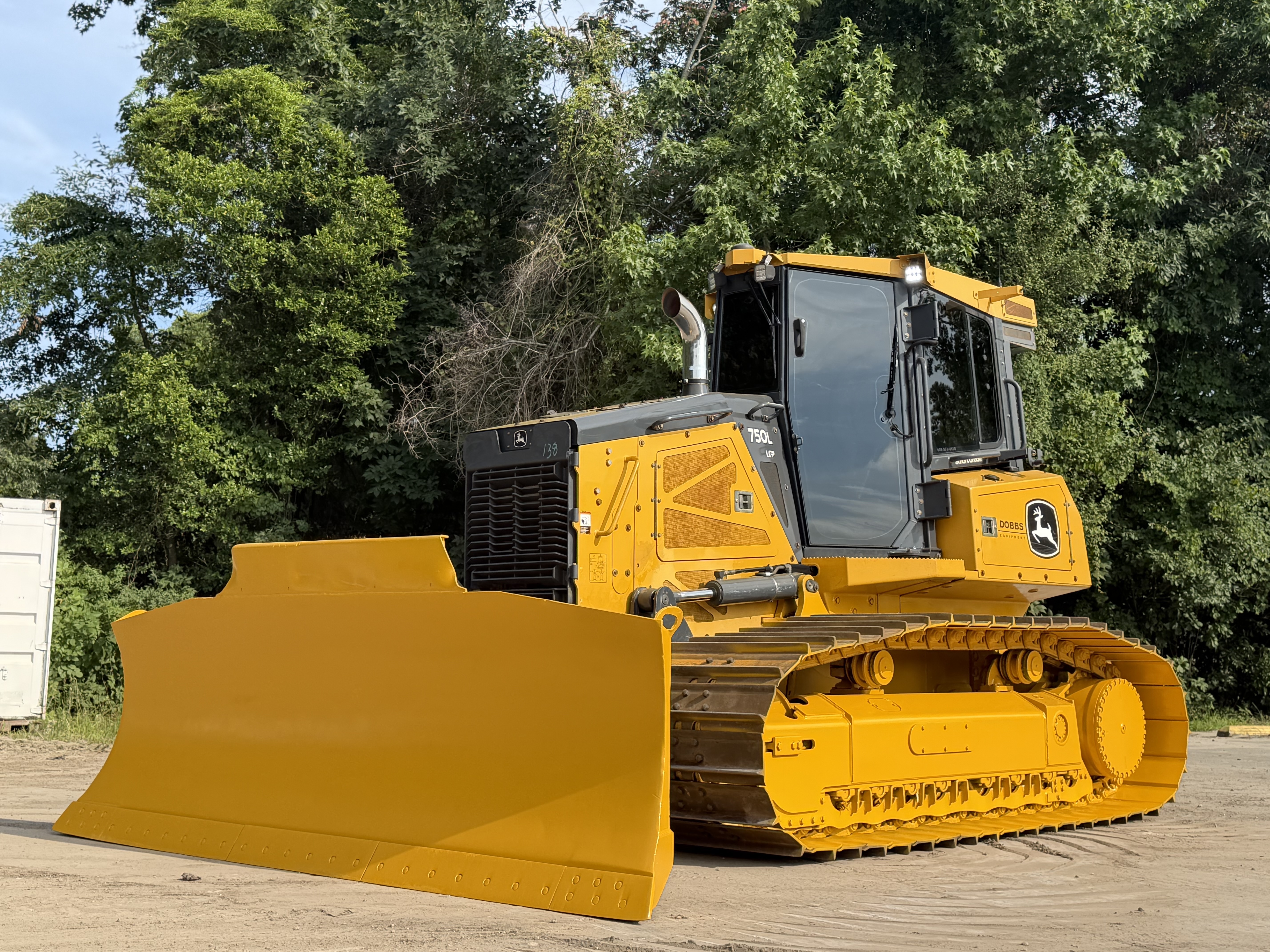 2022 DEERE 750L LGP in Leland, NC