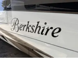 2017 FOREST RIVER BERKSHIRE 38A