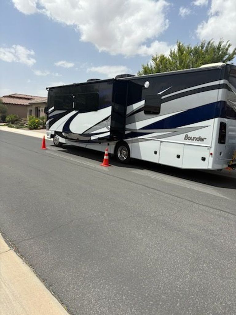 2020 Fleetwood Bounder 35K in peoria AZ