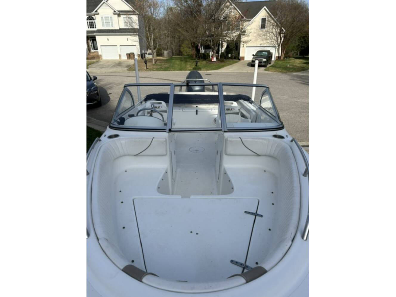 A photo of this 2009 Sea Hunt 186 Escape Le