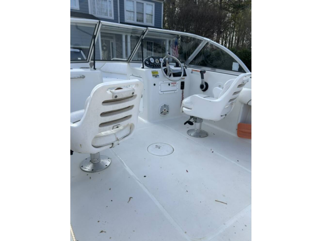 A photo of this 2009 Sea Hunt 186 Escape Le