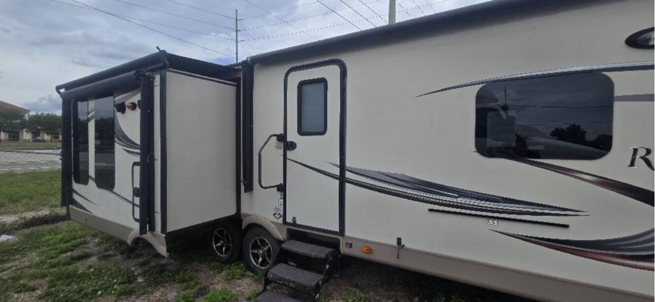 A photo of this 2016 Forest River ROCKWOOD 8329SS