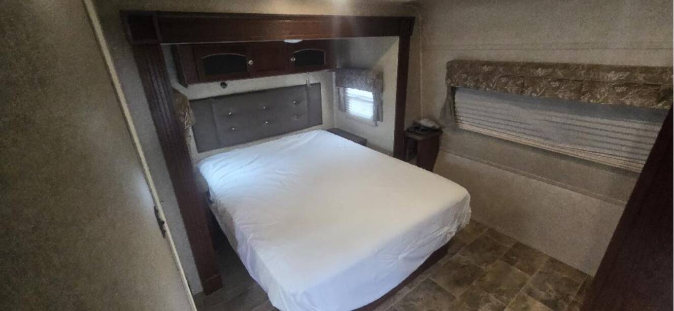 A photo of this 2016 Forest River ROCKWOOD 8329SS