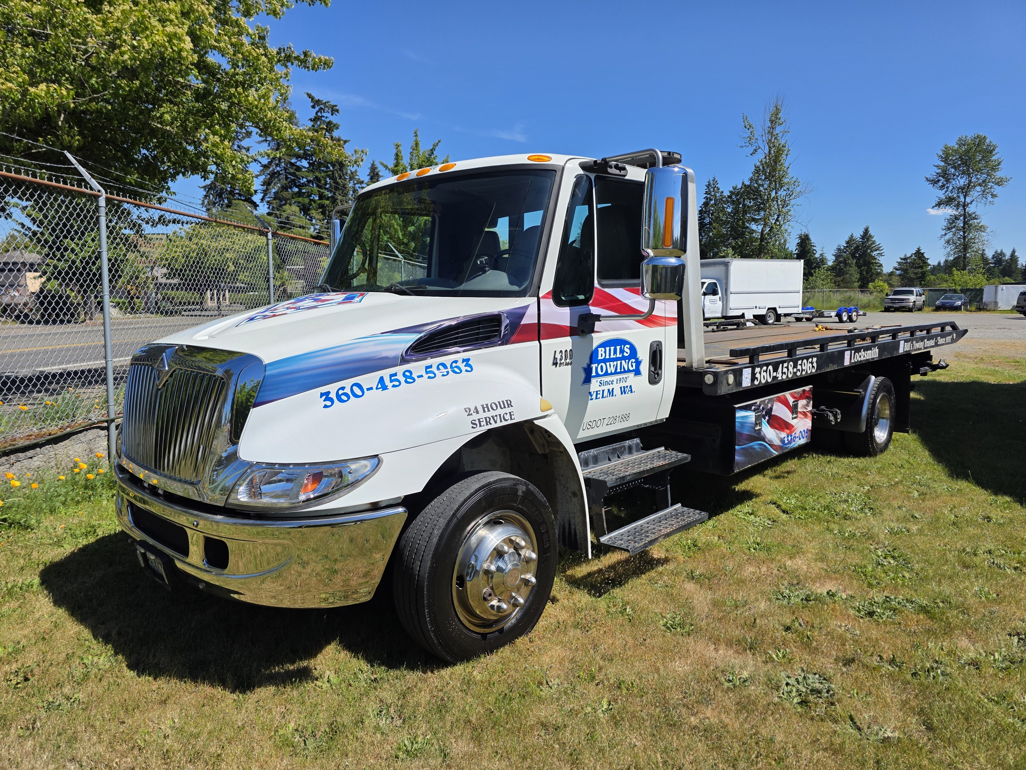 2002 INTERNATIONAL 4300DT in Yelm, WA