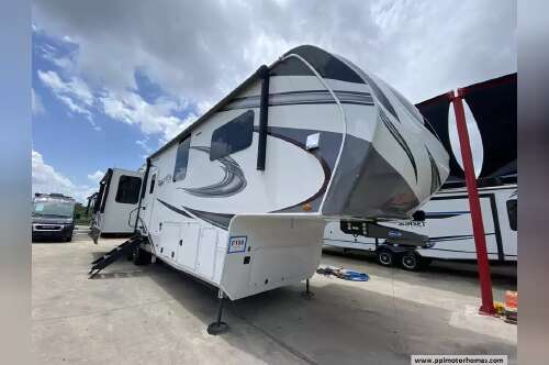 2021 Grand Design Solitude 378MBS-R in new braunfels TX