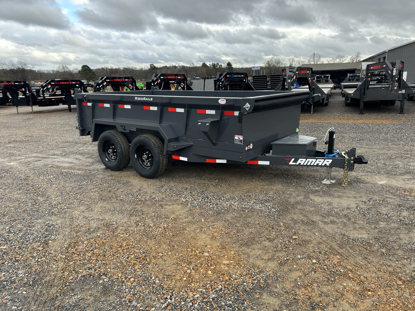 2026 Lamar Trailers DM771225 in Dexter, KY