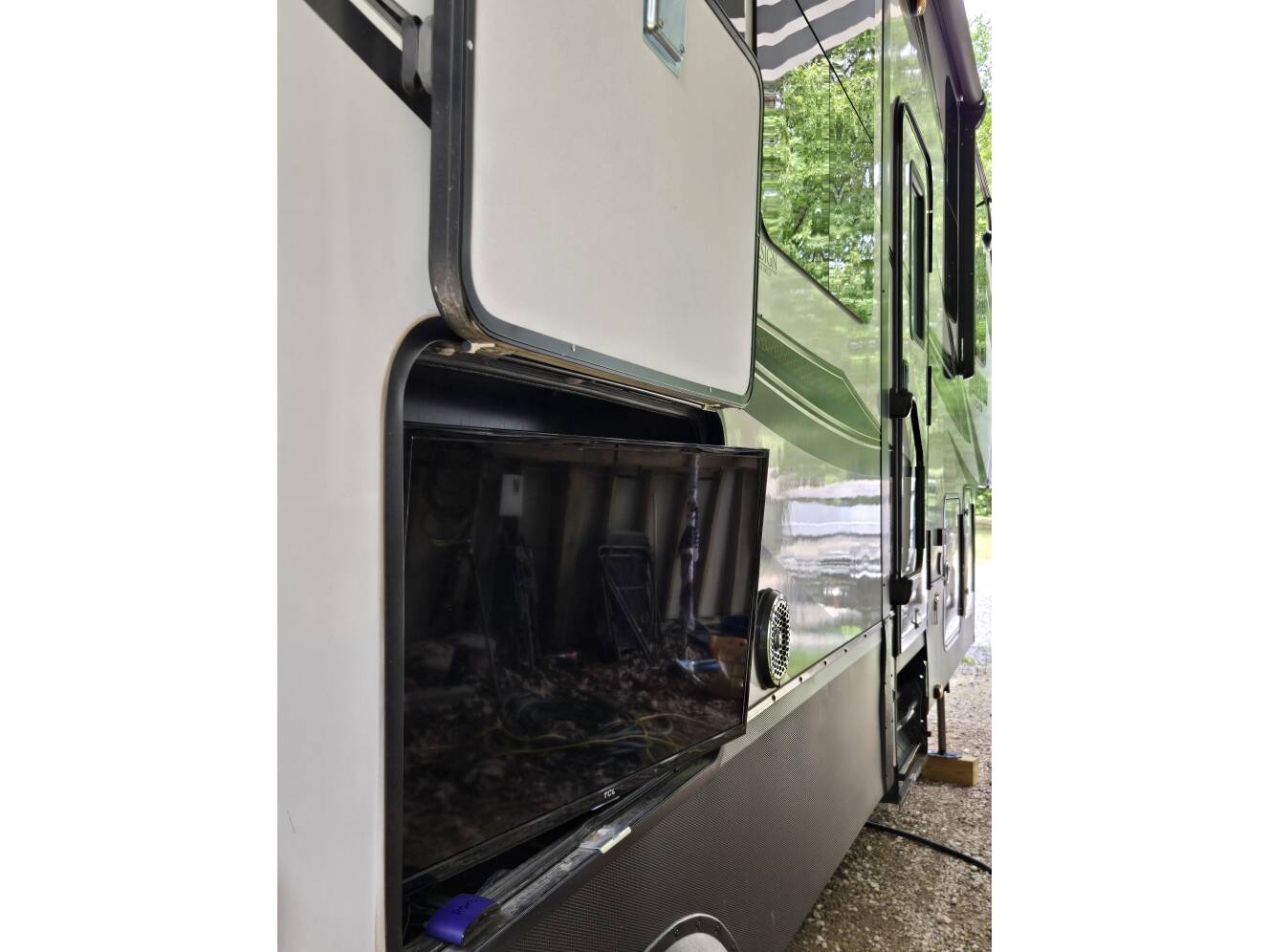 A photo of this 2018 Grand Design MOMENTUM 351M