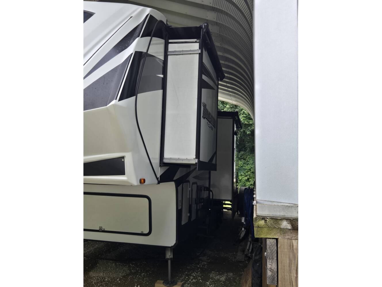 A photo of this 2018 Grand Design MOMENTUM 351M