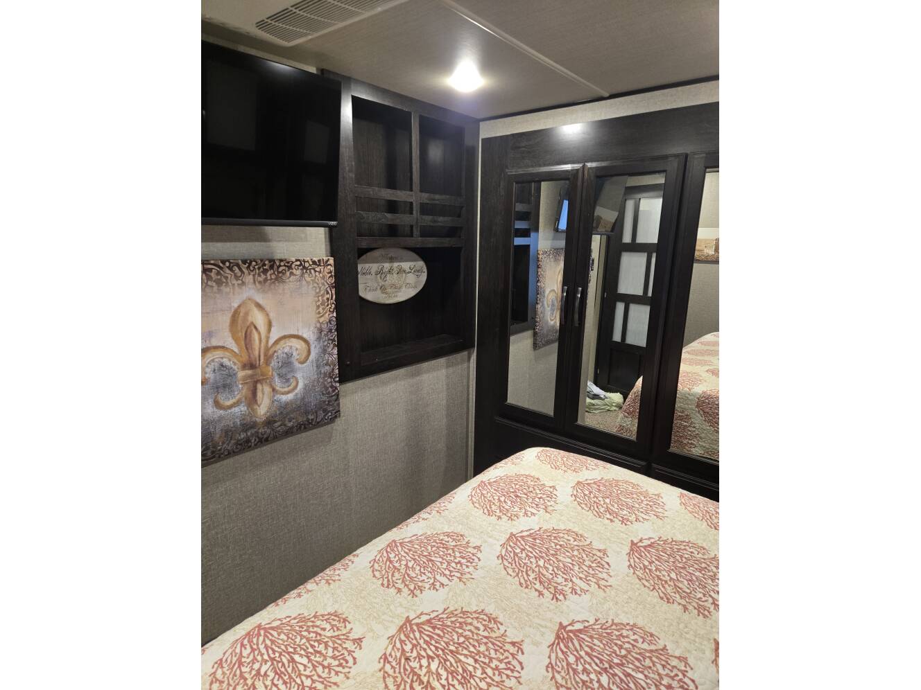 A photo of this 2018 Grand Design MOMENTUM 351M