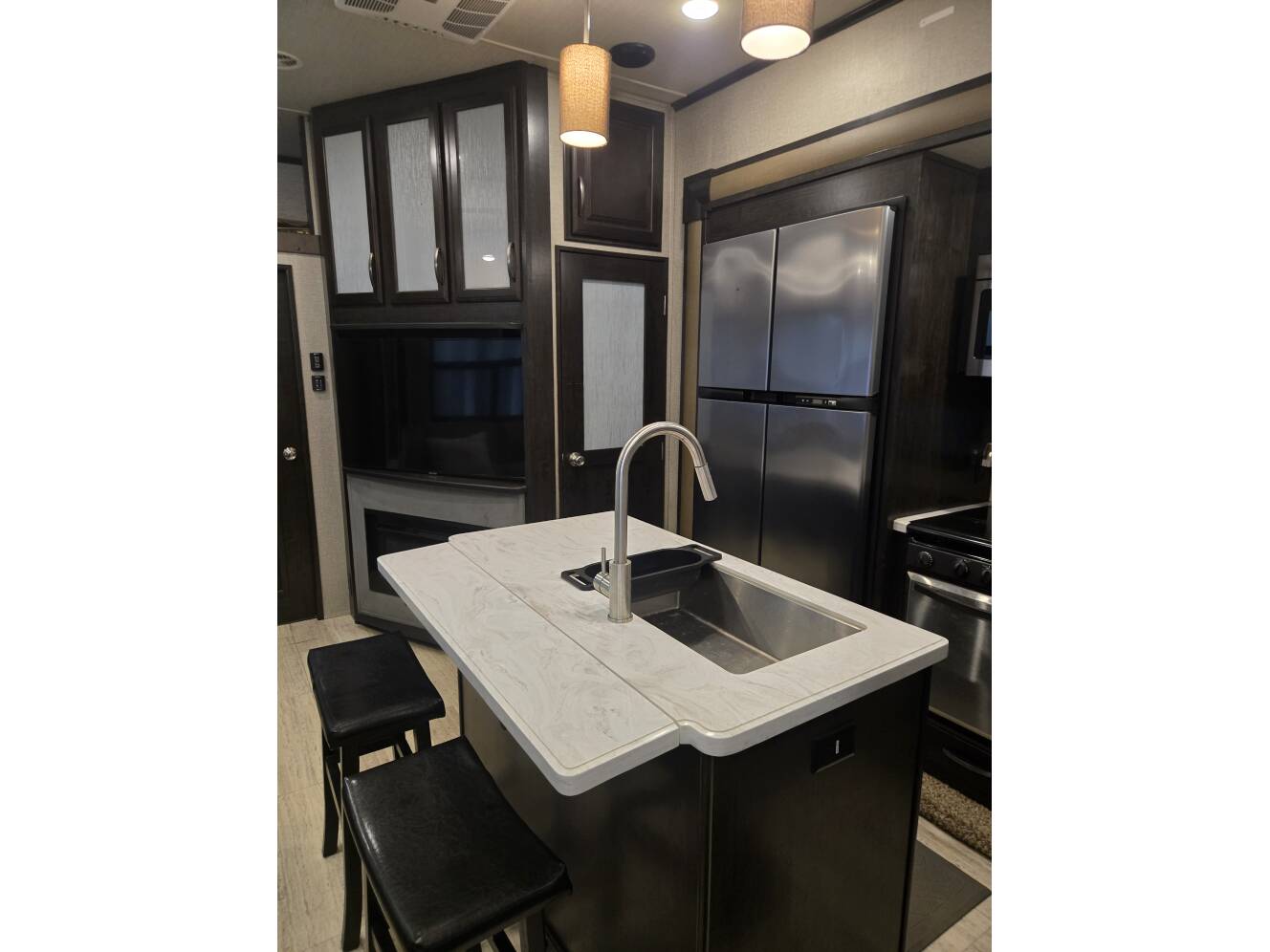 A photo of this 2018 Grand Design MOMENTUM 351M
