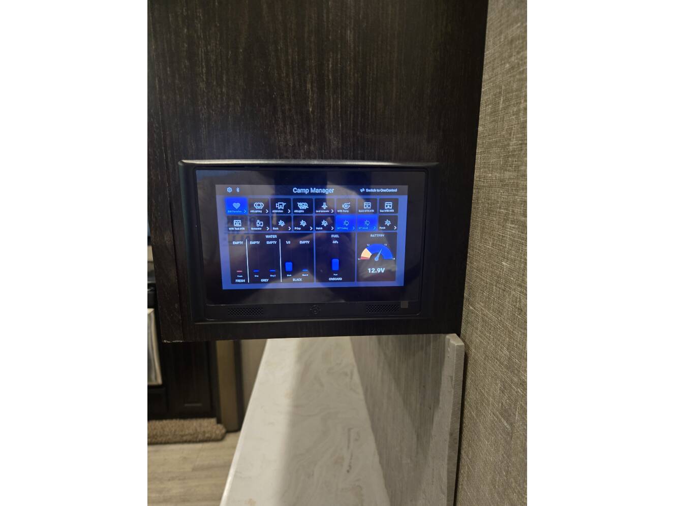 A photo of this 2018 Grand Design MOMENTUM 351M