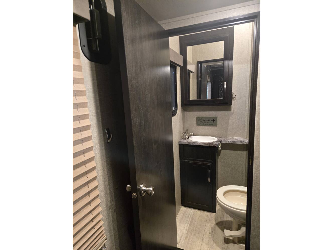 A photo of this 2018 Grand Design MOMENTUM 351M