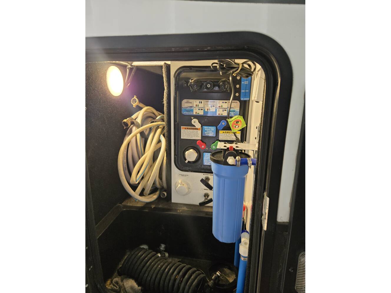 A photo of this 2018 Grand Design MOMENTUM 351M