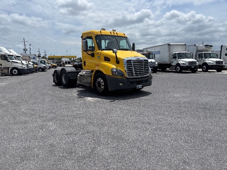 2019 FREIGHTLINER CASCADIA 113 in Hammond, LA