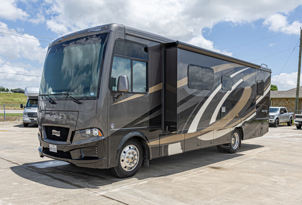 2021 Newmar Bay Star 3226 RV
