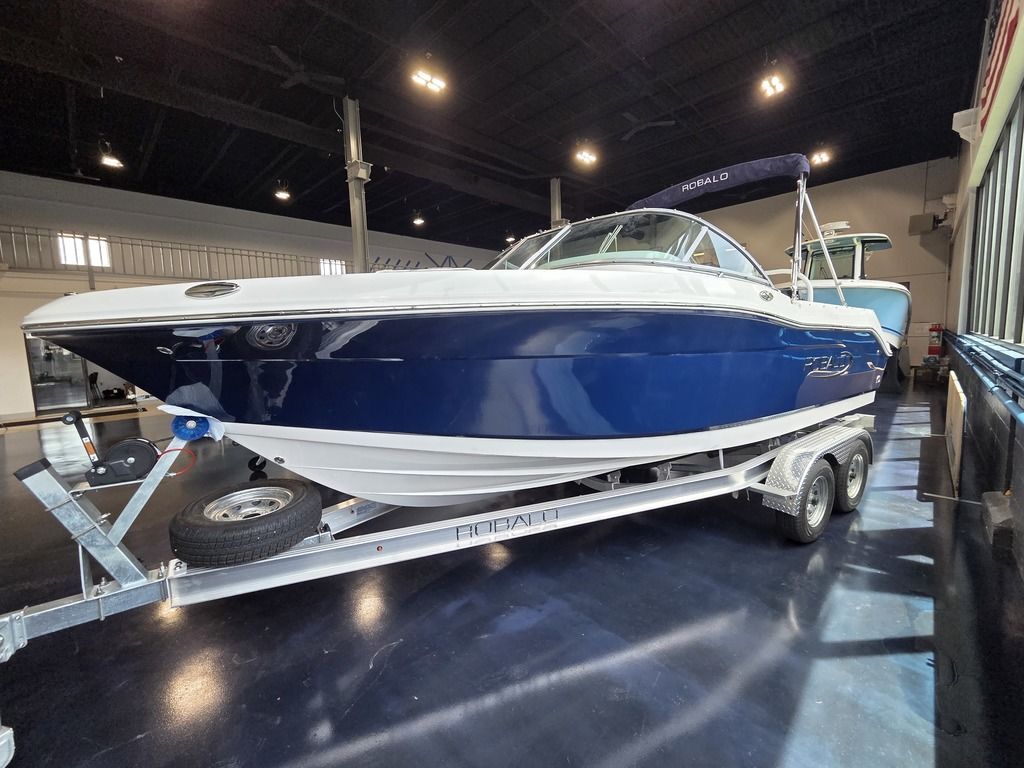 2026 Robalo R207 in south portland ME
