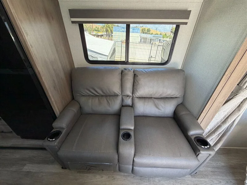 2023 Grand Design RV Imagine 22MLE