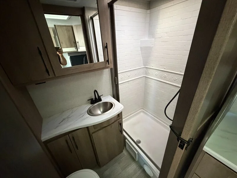 2023 Grand Design RV Imagine 22MLE