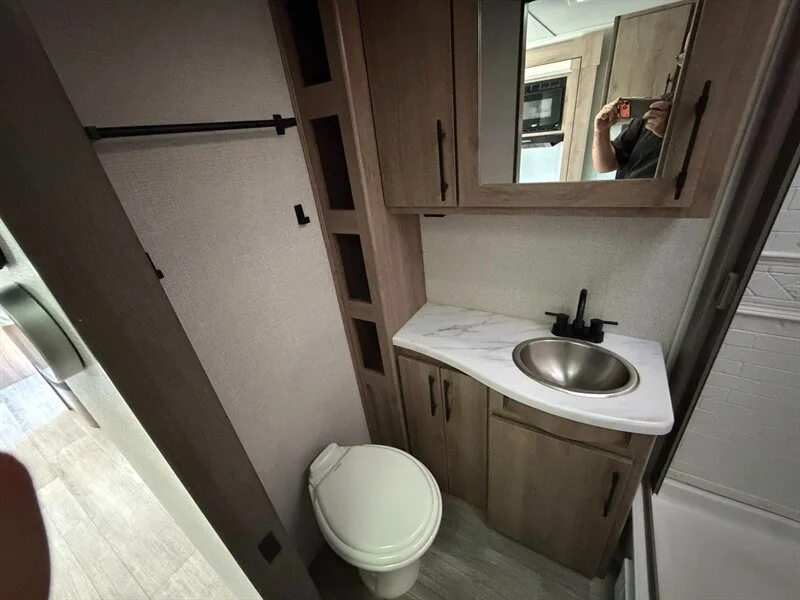 2023 Grand Design RV Imagine 22MLE