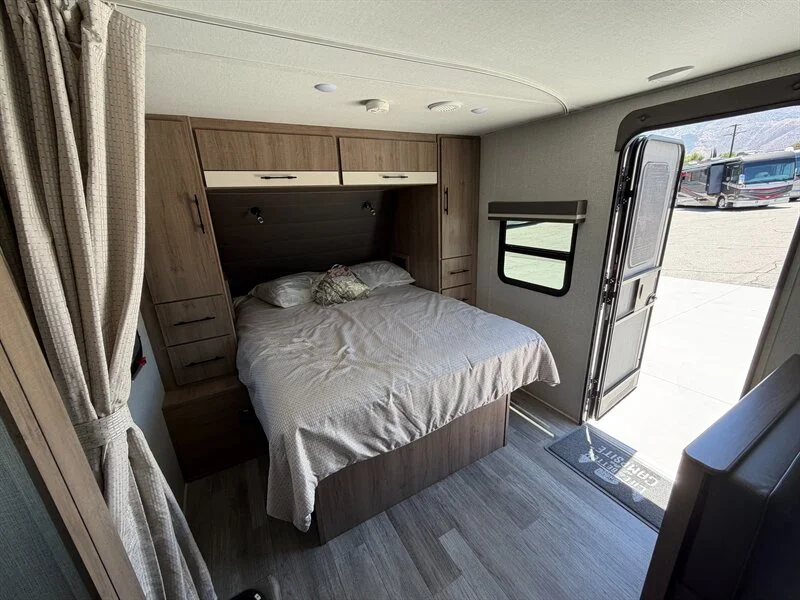 2023 Grand Design RV Imagine 22MLE