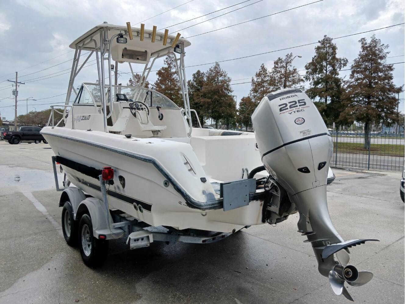 A photo of this 1999 Century 2300