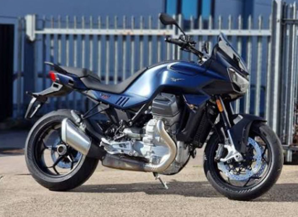 2026 Moto Guzzi V100 Mandello MANDELLO in Huntington Station, NY