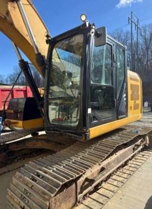 2015 Caterpillar 320EL in Crofton, MD