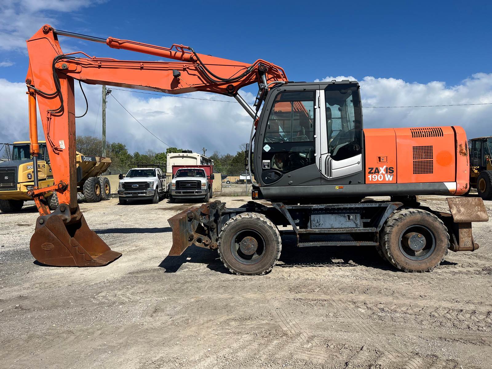 2012 Hitachi ZX190W-3 in Crofton, MD